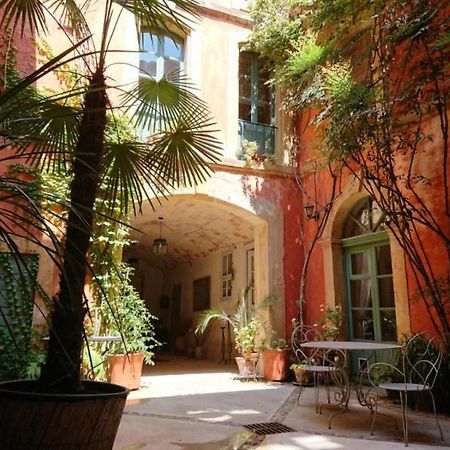 Rue Du Chateau Tarascon Kültér fotó